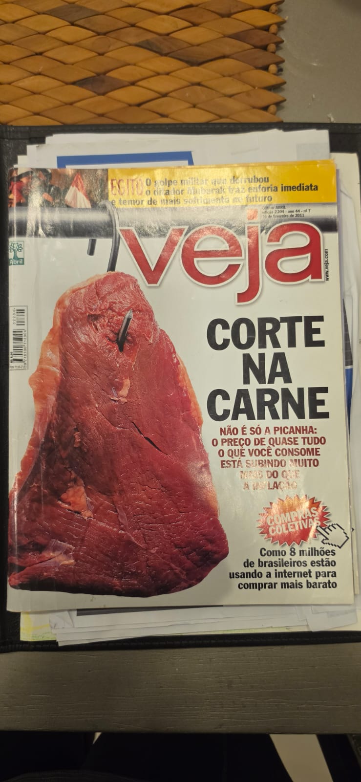 Capa da revista Veja, edição 2204, de 16 de fevereiro de 2011